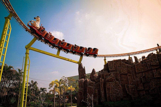 Thrilling Rides & Free Buffet at Siam Amazing Park, Bangkok - The buffet lunch and the real value of $22.79