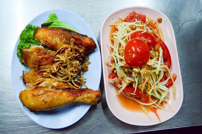 Timeless Thonburi Canal and Food Tour - Northeastern noodles and Thai dessert