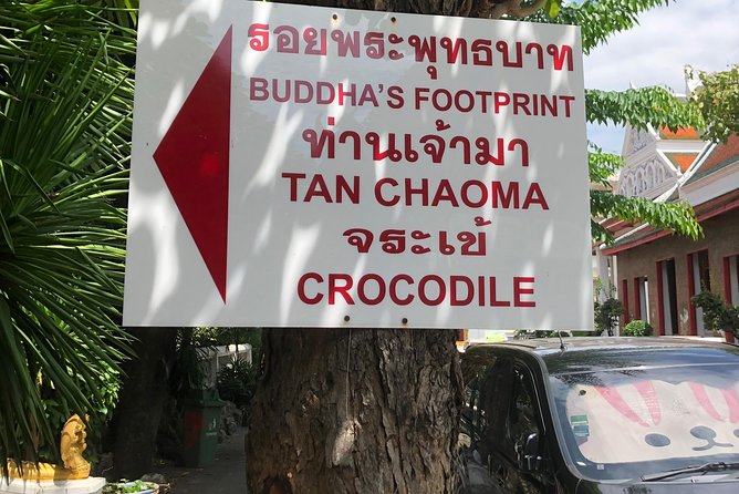 Top Highlight Bangkok Sights. Walking tour with Fun Local Guide! - Wat Suthat and the Giant Swing