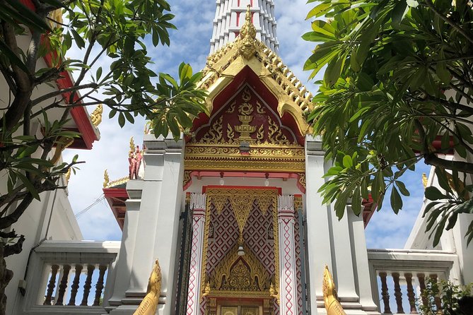 Top Highlight Bangkok Sights. Walking tour with Fun Local Guide! - The optional Grand Palace add-on