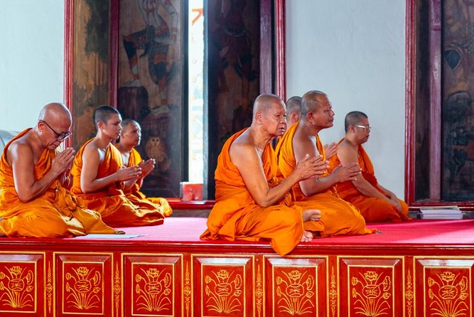 Treasures of Bangkok: Buddhism & Monks Private Tour - Climbing Wat Saket and the Golden Mount