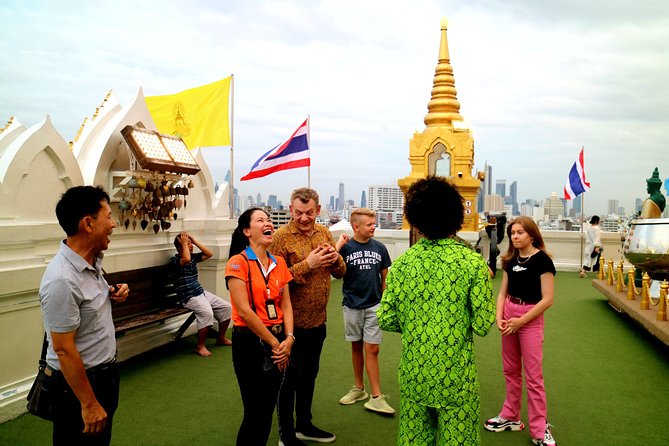 Tuk Tuk Bangkok Private Tour: WW2 Pad Thai, 360-Viewpoint, Chinatown (Pickup) - Pak Khlong Talat, Bangkok’s flower market