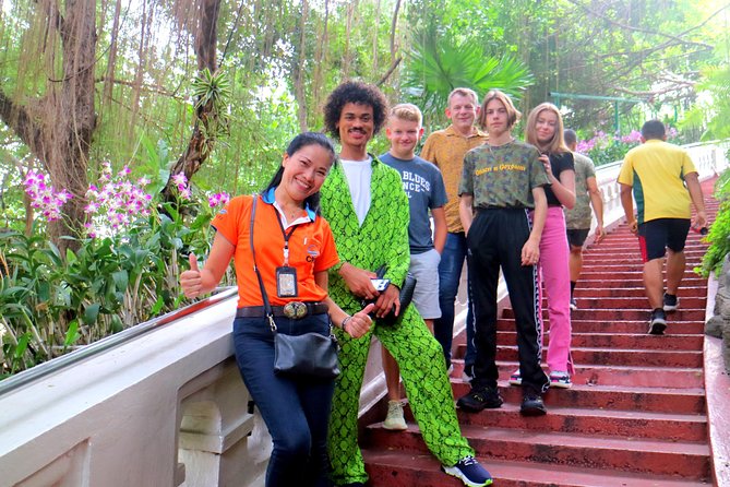 Tuk Tuk Bangkok Private Tour: WW2 Pad Thai, 360-Viewpoint, Chinatown (Pickup) - Chinatown and the final street-food round