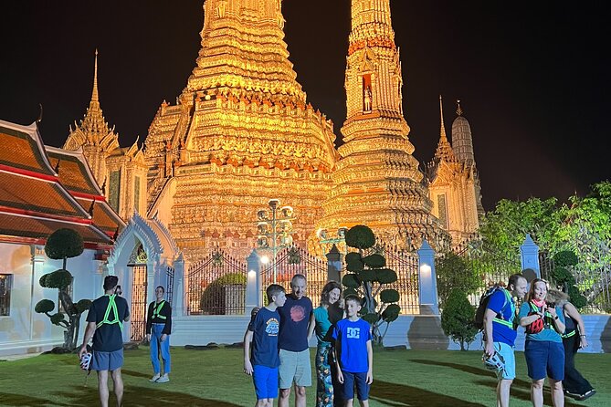 Tuk-tuk Private Tour in Bangkok by Night with Chinatown meal - The Grand Palace after closing time