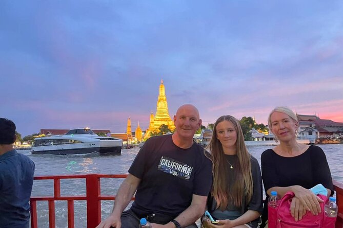 Tuk-tuk tour Bangkok by Night with Chinatown meal and hotel transfers - Chinatown and the evening meal