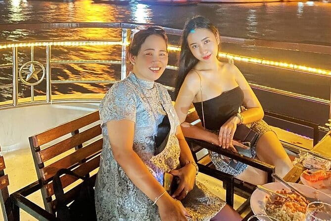 Vela Dinner Buffet Cruise with Bangkok Night Views and Shows - What the VELA evening is really like