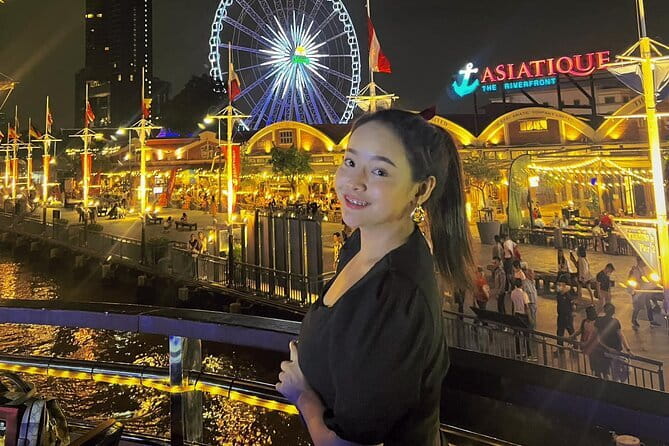 Vela Dinner Buffet Cruise with Bangkok Night Views and Shows - Arriving at Asiatique for the 7 pm departure