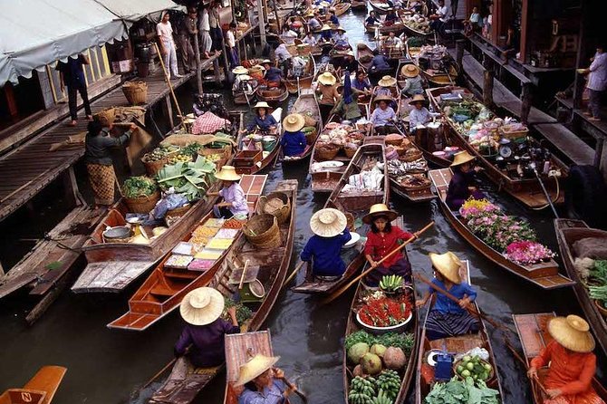 VIP Private Tour Damnoen Saduak+ Amphawa + Mae Klong Railway - Palm sugar at a vintage-style factory