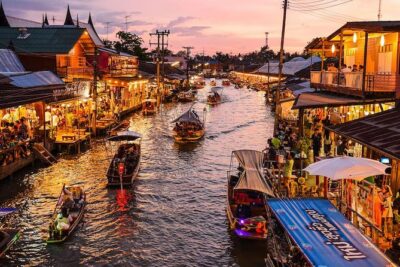 VIP Private Tour Damnoen Saduak+ Amphawa + Mae Klong Railway