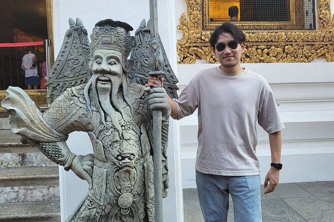 Visit Wat Pho and Wat Arun with Local Expert - The $14.27 price, plus the costs that matter