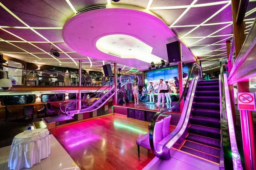 Wonderful Pearl Cruise with Private Hotel Transfer - The buffet dinner and included drinks
