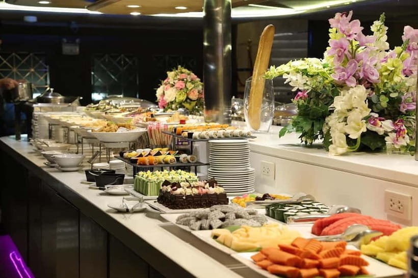 Wonderful Pearl Cruise with Private Hotel Transfer - The Grand Palace, Wat Phra Kaew, and Wat Pho