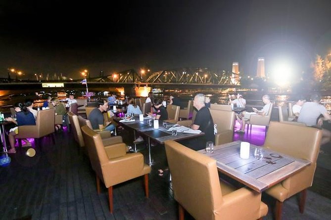 Wonderful Pearl Dinner Cruise - The boat, seating, and service